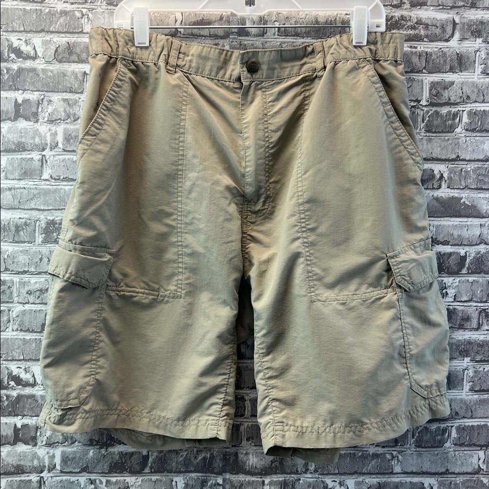 REI Light‎ Tan Cargo Shorts XL